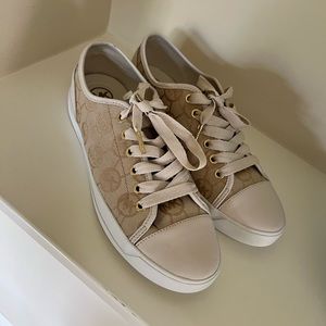 Michael kors shoes size 8.5 women’s